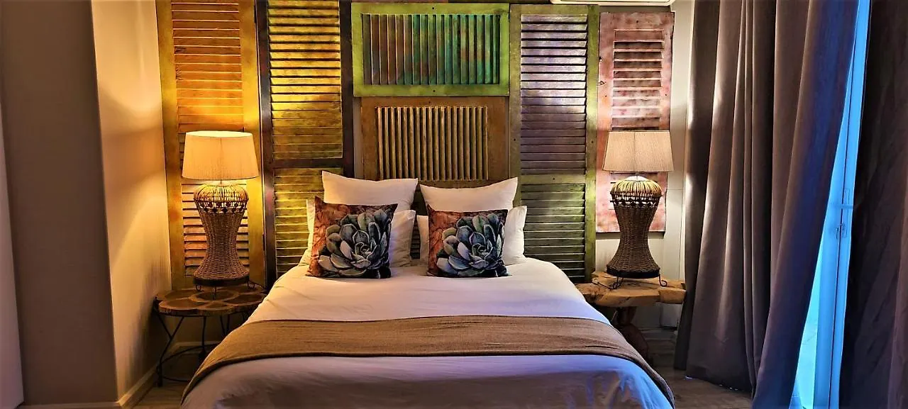 African Groove Camps Bay Cape Town Guest house