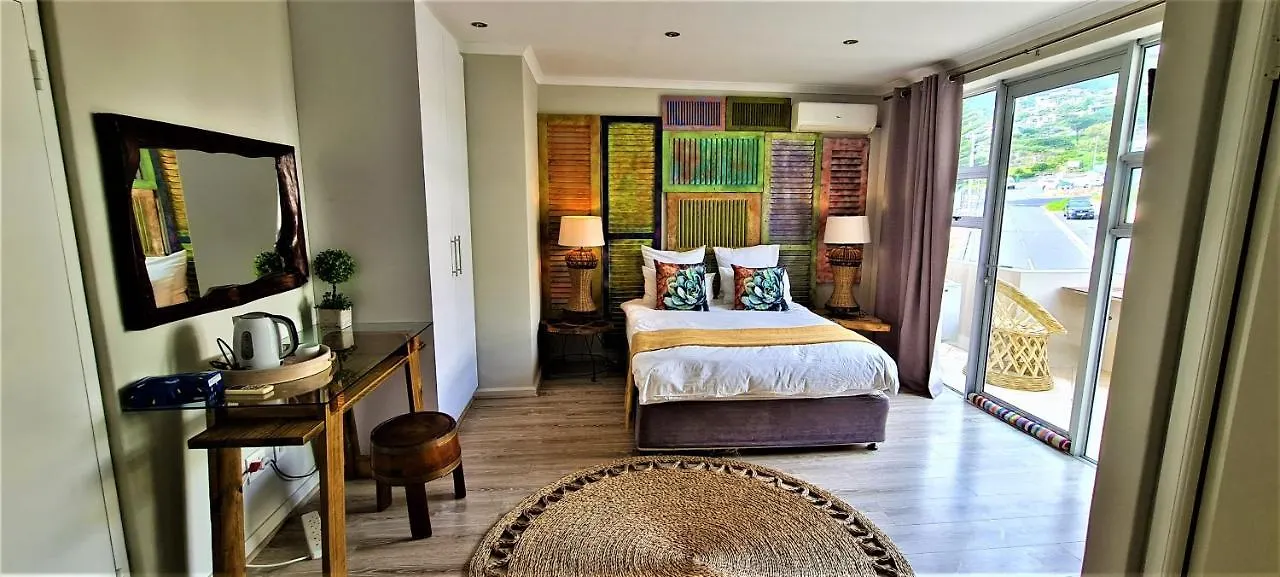 Guest house African Groove Camps Bay Cape Town