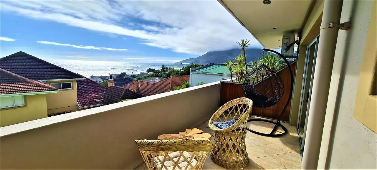 Guest house African Groove Camps Bay Cape Town