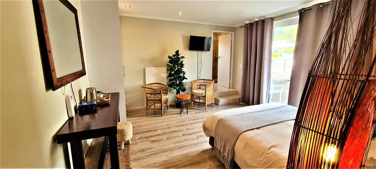 African Groove Camps Bay Cape Town Guest house