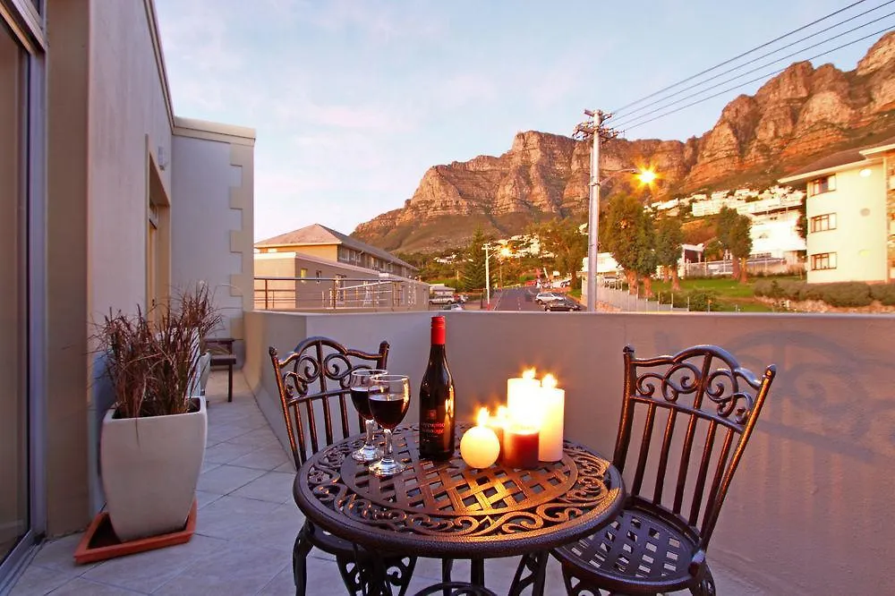Guest house African Groove Camps Bay Cape Town