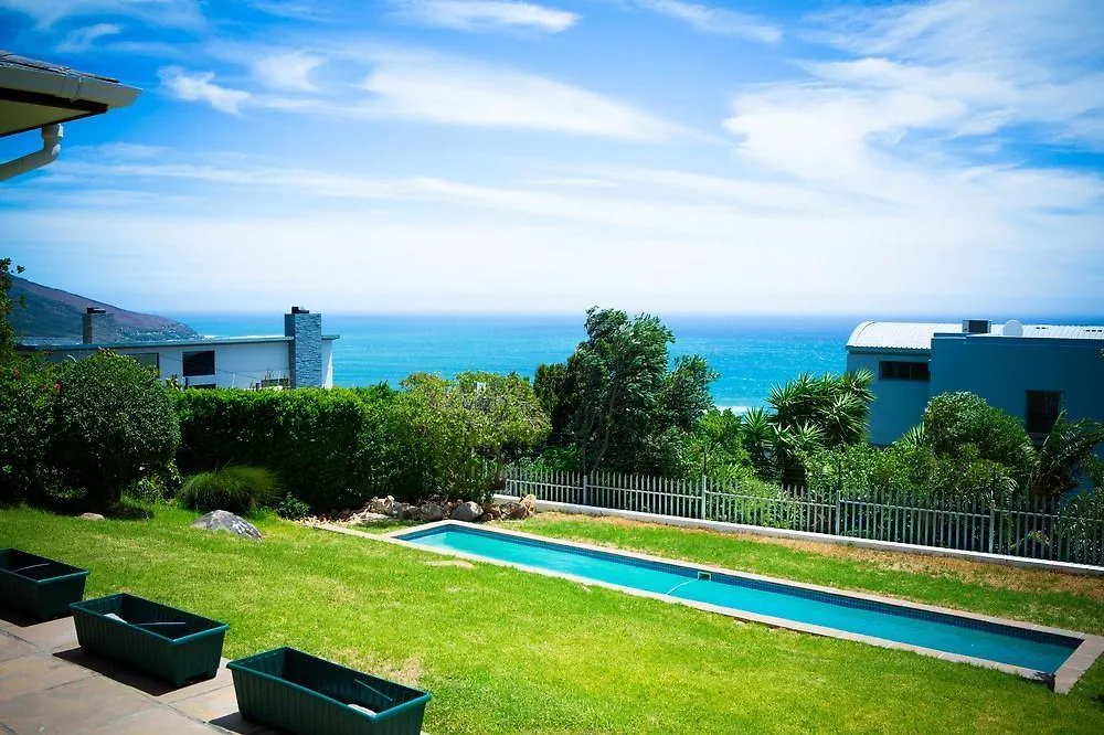 African Groove Camps Bay Cape Town Guest house