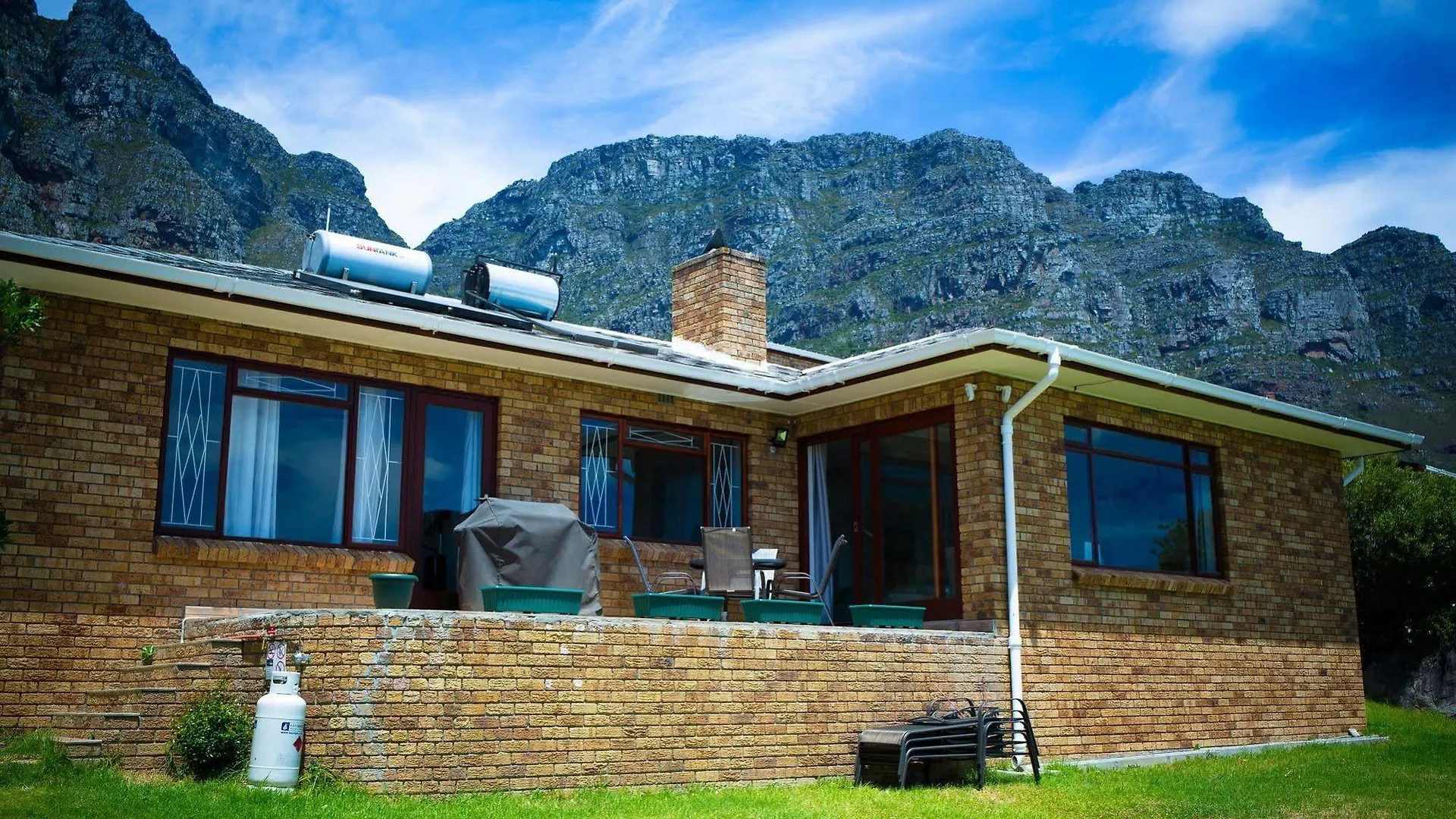 Guest house African Groove Camps Bay Cape Town